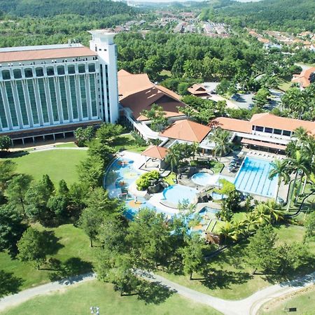 Nilai Springs Resort Hotel Kültér fotó