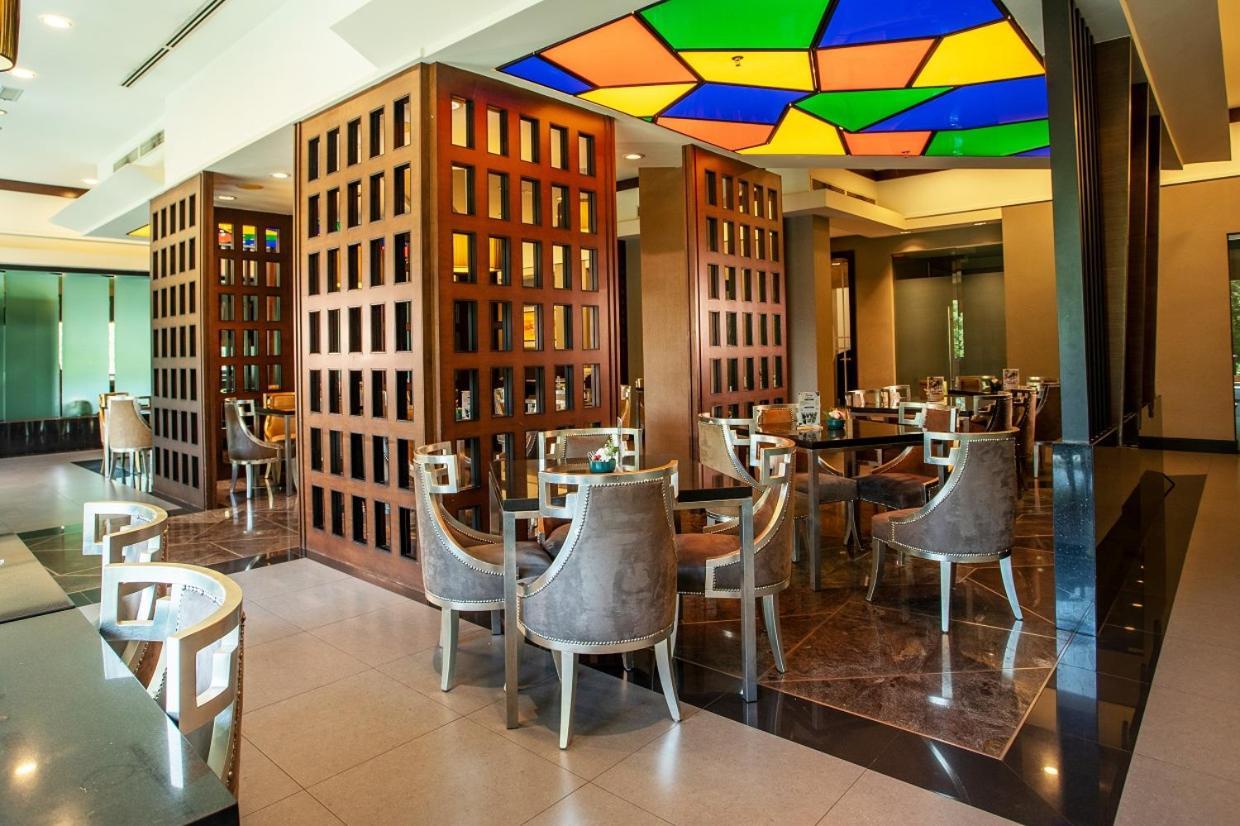 Nilai Springs Resort Hotel Kültér fotó